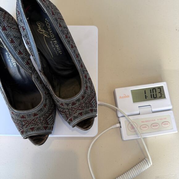 Donald J Pliner Women’s Pumps 7M CECI Beaded Gray Red Peep Toe Platform Heels - Picture 8 of 8